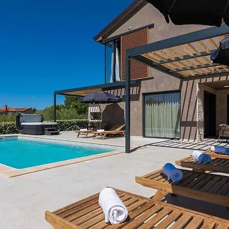 Tatil Evi Albona *