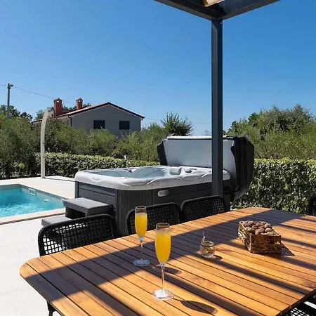 Albona Tatil Evi