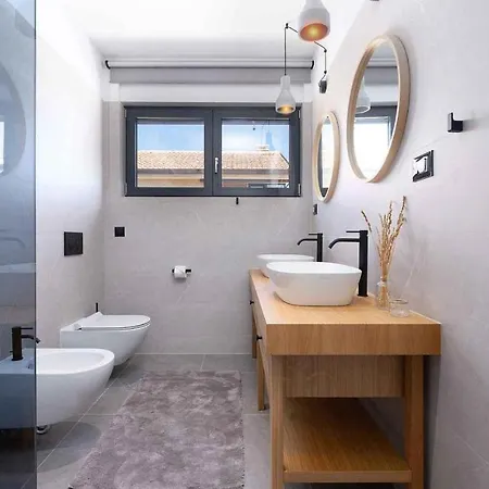 Albona Tatil Evi *